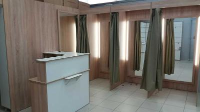 Ресепшн и примерочные для магазина одежды