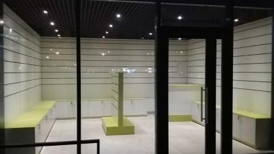 Экономпанели и экономстенды для магазина детской одежды